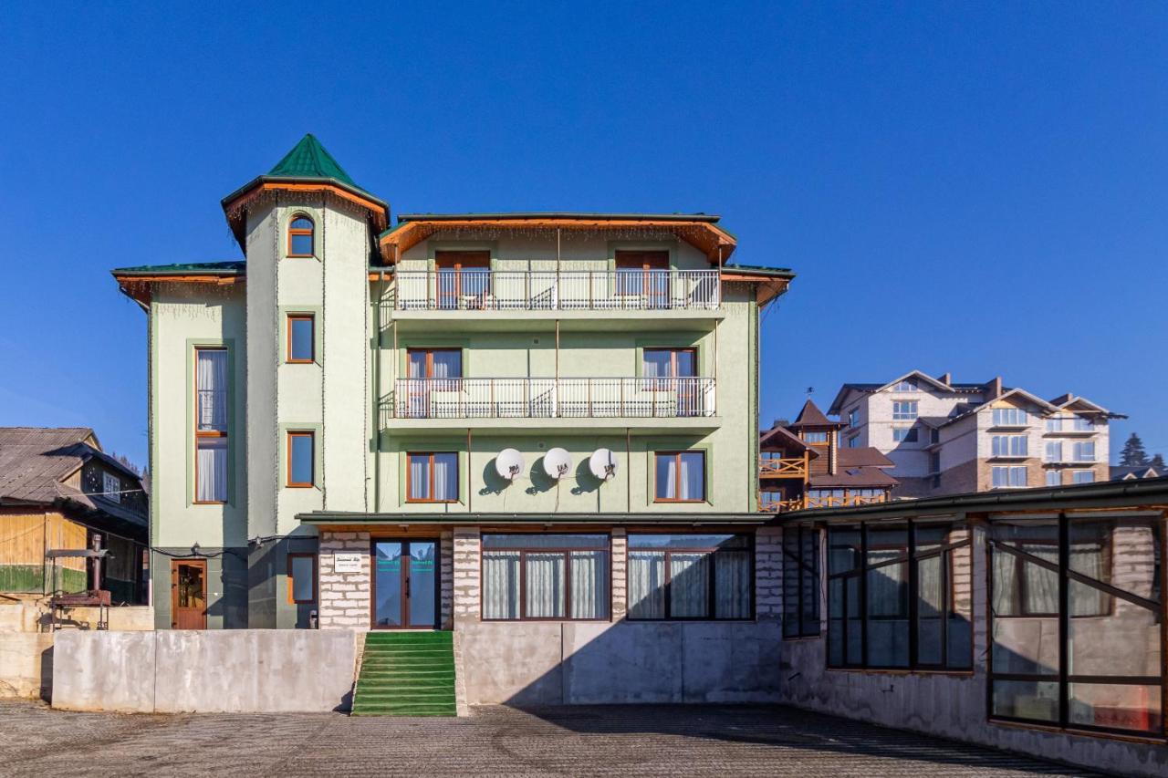 Zeleniy Bir Hotel Boekovel Buitenkant foto