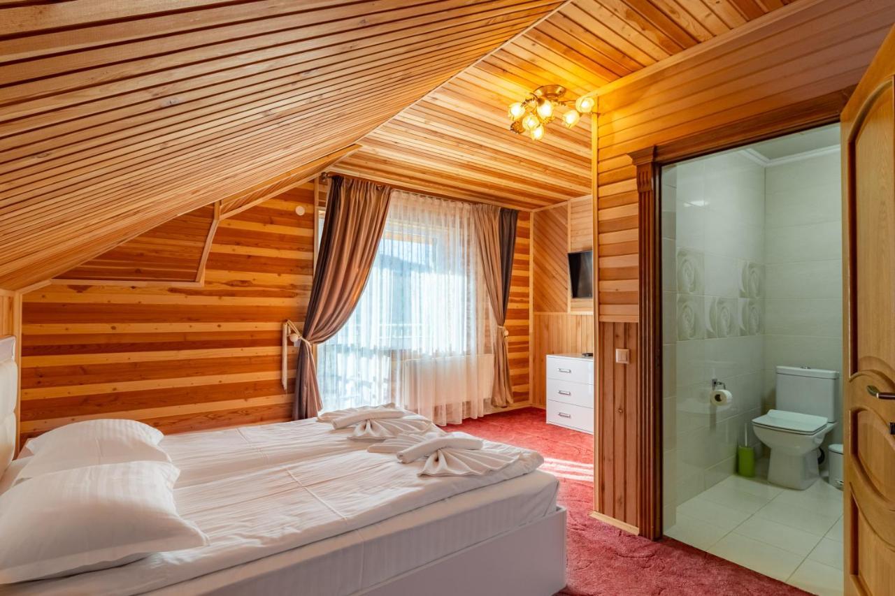 Zeleniy Bir Hotel Boekovel Buitenkant foto