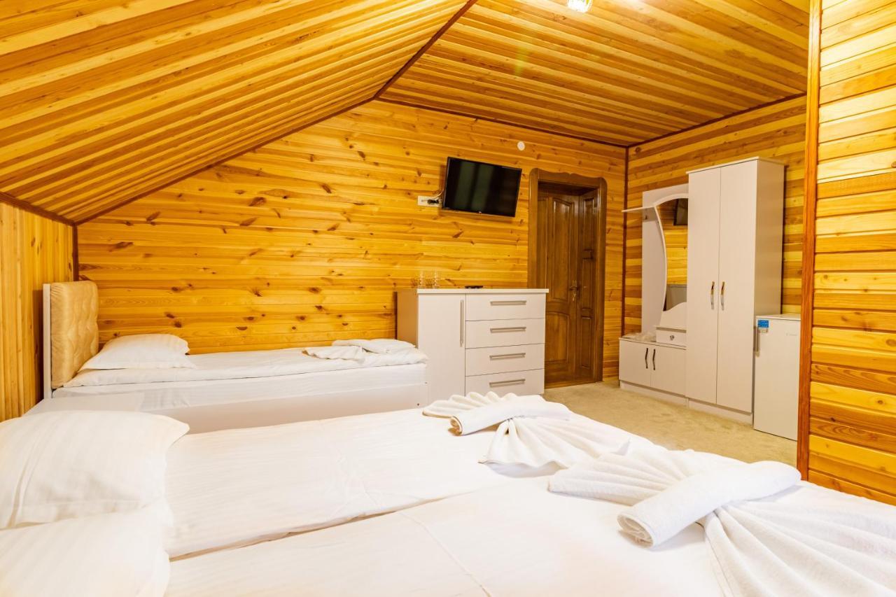 Zeleniy Bir Hotel Boekovel Buitenkant foto